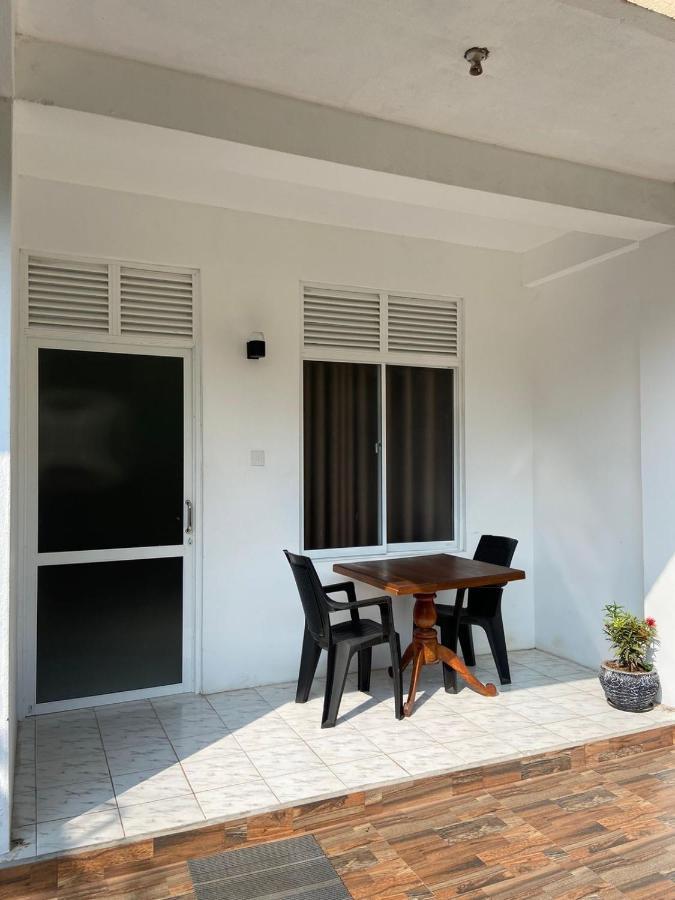 Senarathna Guest House เวลิกามา ภายนอก รูปภาพ