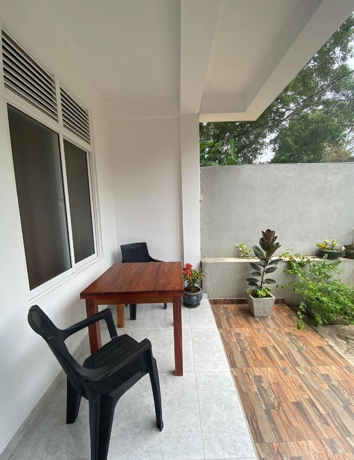 Senarathna Guest House เวลิกามา ภายนอก รูปภาพ
