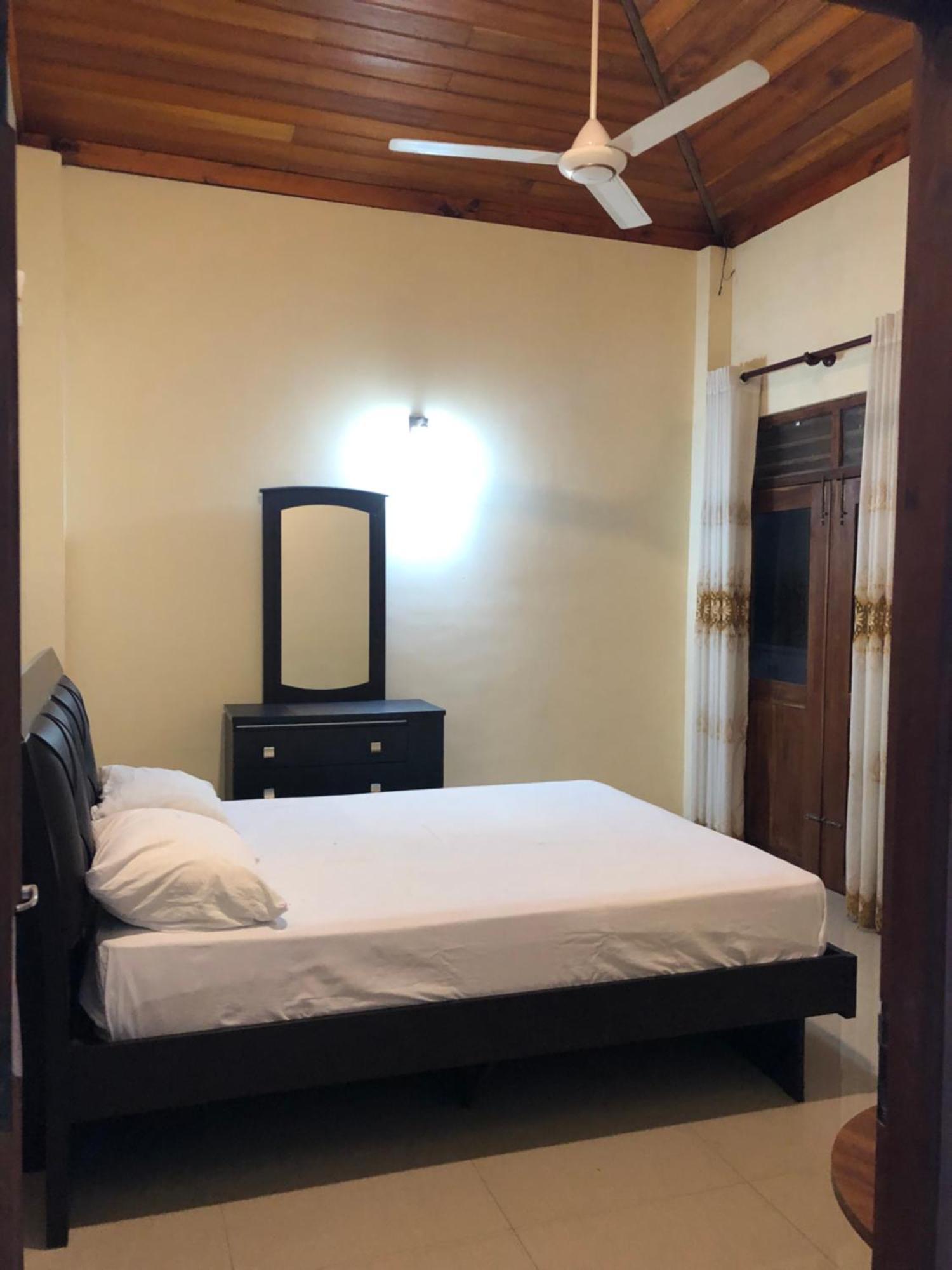 Senarathna Guest House เวลิกามา ภายนอก รูปภาพ