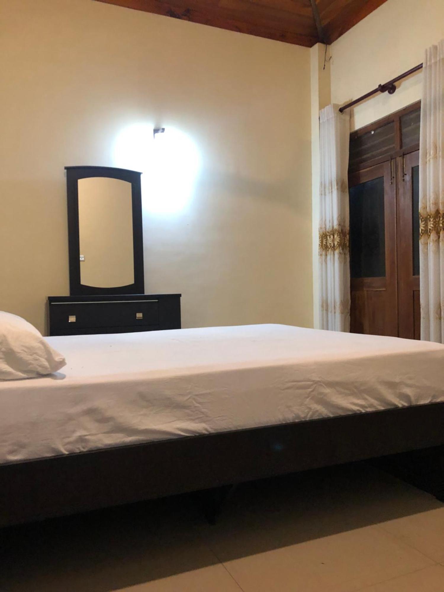 Senarathna Guest House เวลิกามา ภายนอก รูปภาพ
