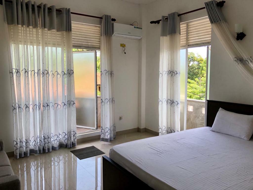 Senarathna Guest House เวลิกามา ภายนอก รูปภาพ